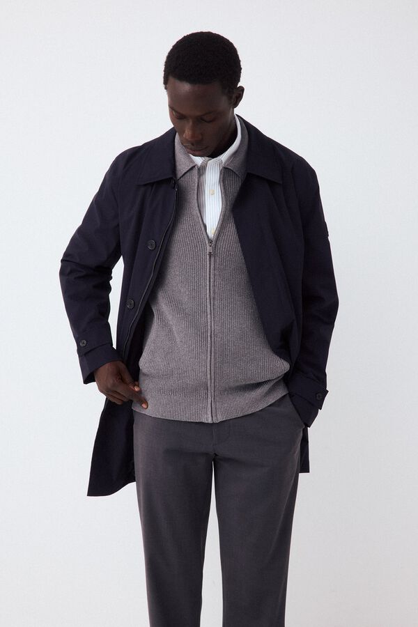 Chinos, trench and shirt set
