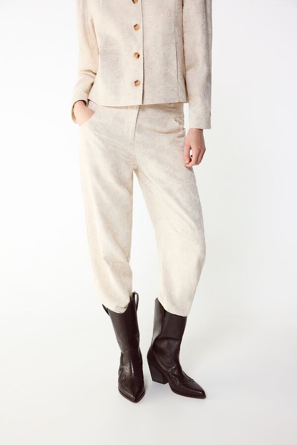 Conjunto de pantal&oacute;n, chaqueta e bota