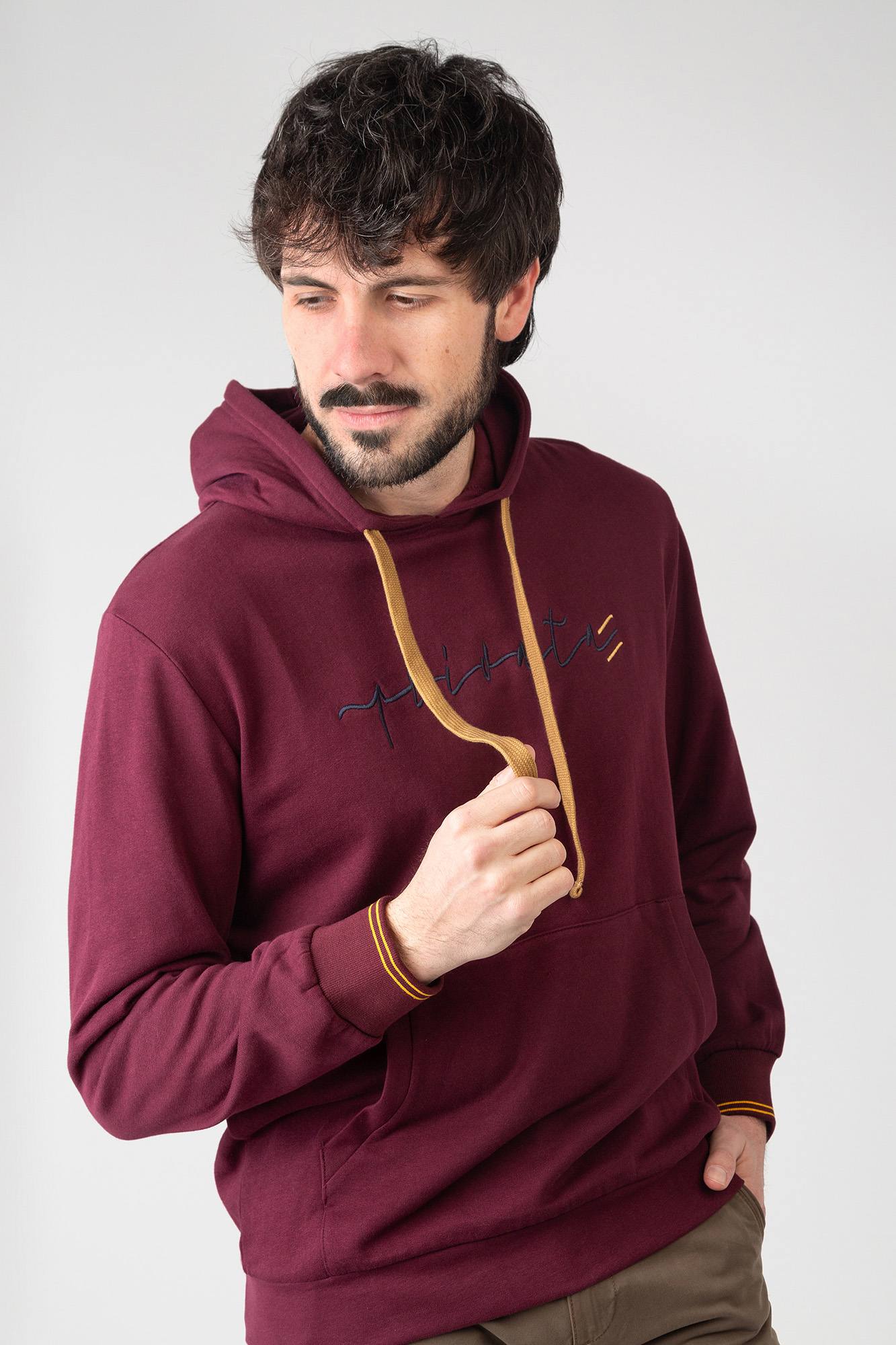 Sudadera con capucha y bolsillos Sudaderas hombre Cortefiel