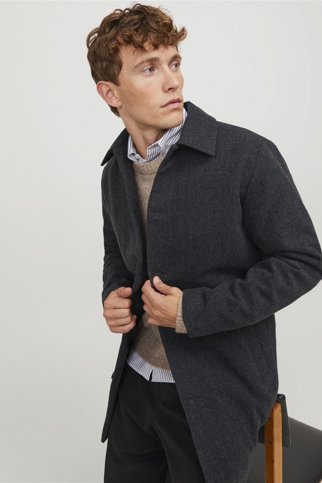 Wool blend coat with shirt collar | Men's coats | Cortefiel