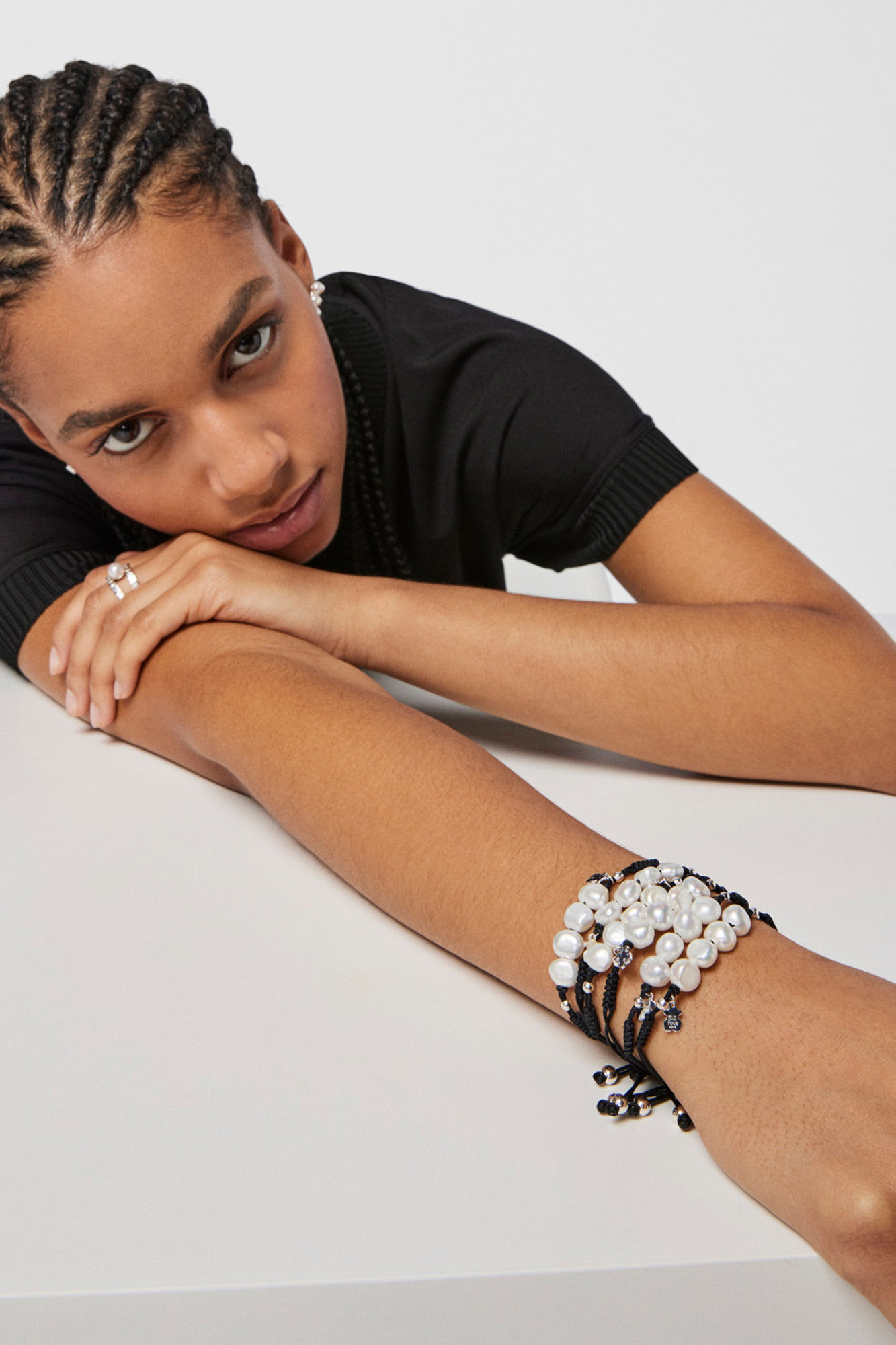 Pulsera de cordón, plata y perlas cultivadas Pulseras Cortefiel