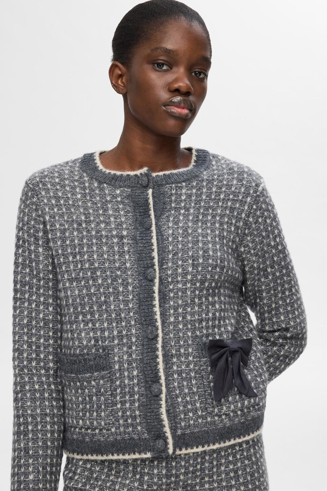 Cardigan estructura confeccionado con Lana RWS y Alpaca. Cardigans de mujer Cortefiel