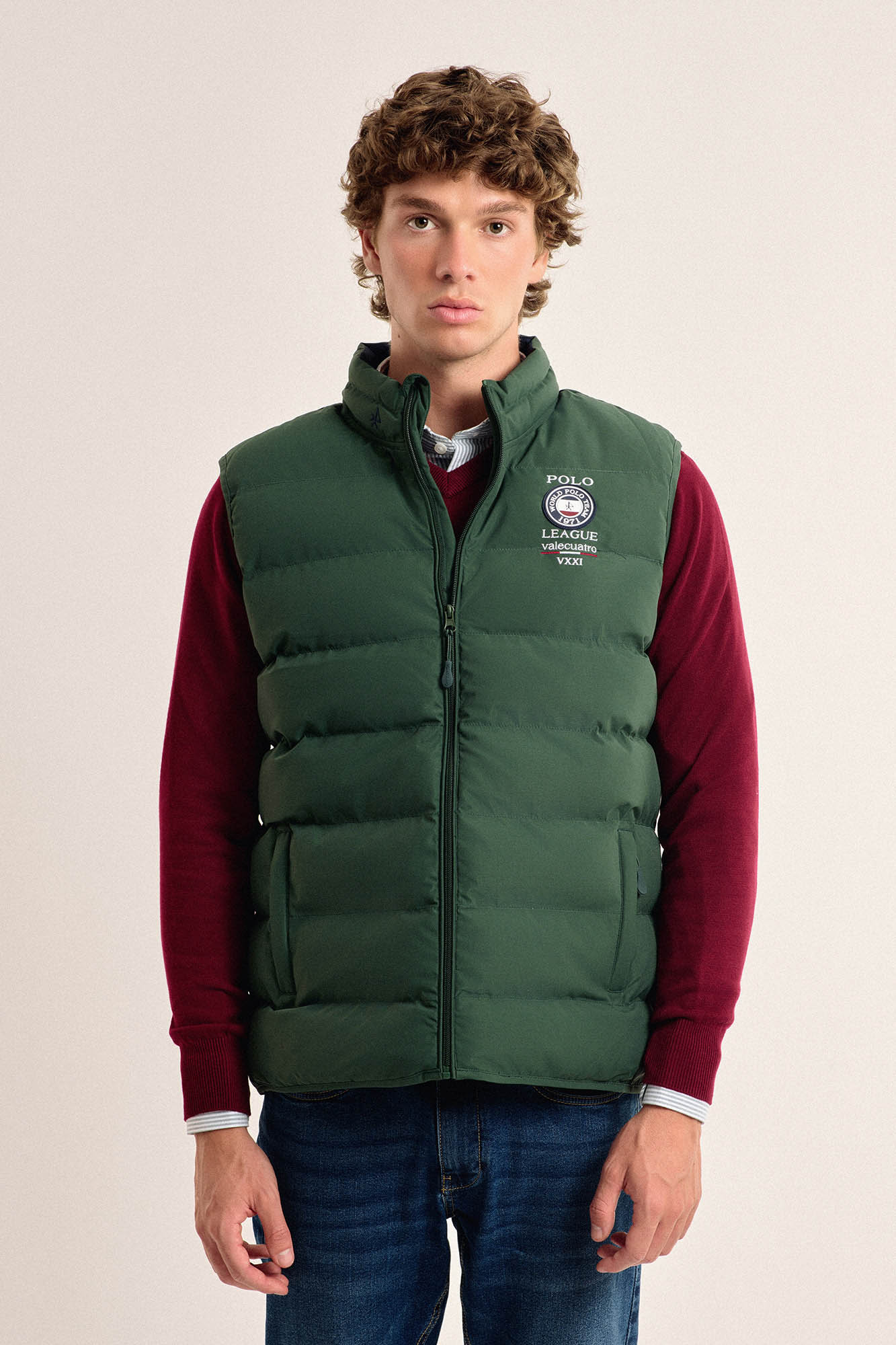 Chaleco acolchado color verde modelo Escudo Chalecos de hombre