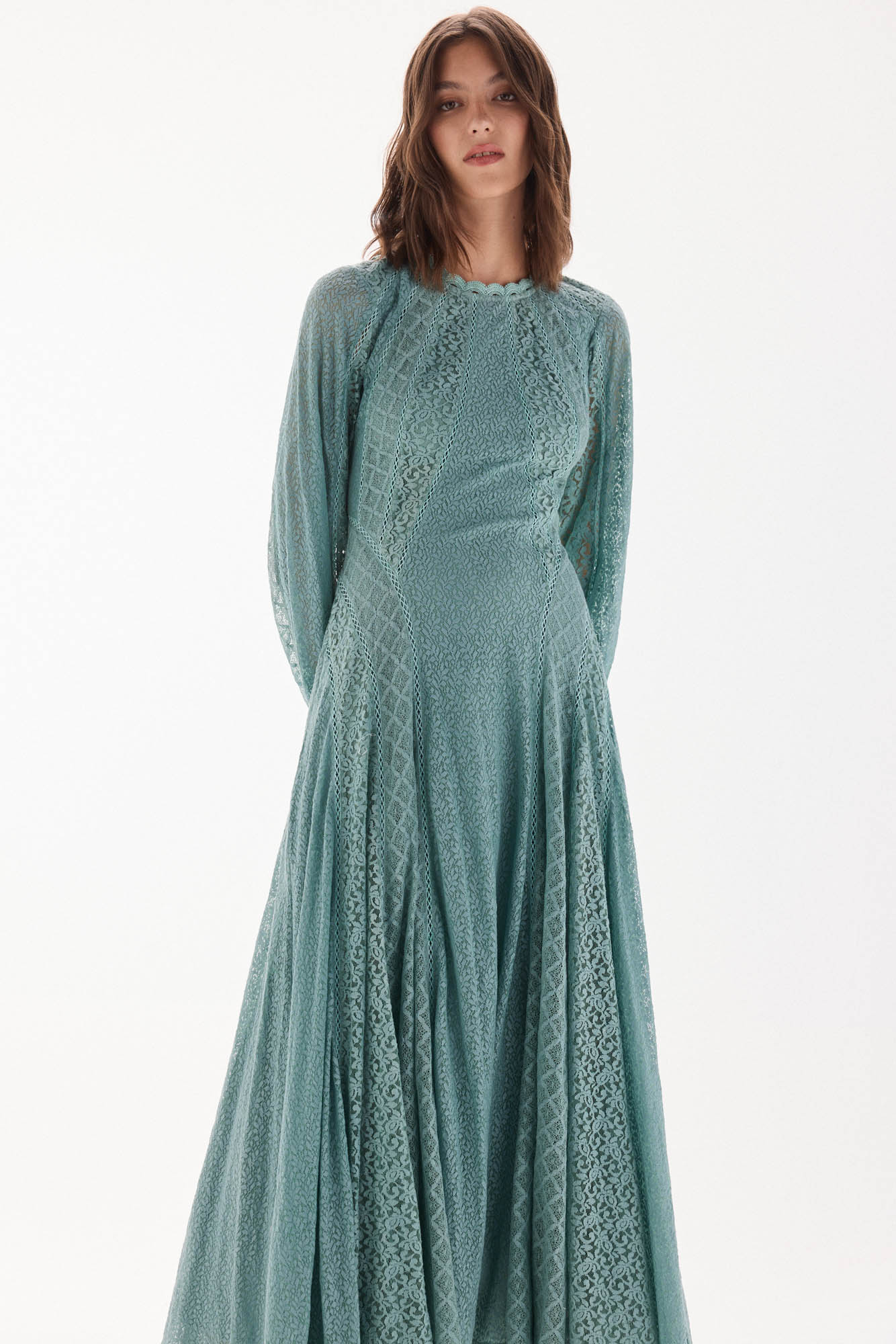 Vestido combinado de encajes Vestidos de mujer Cortefiel