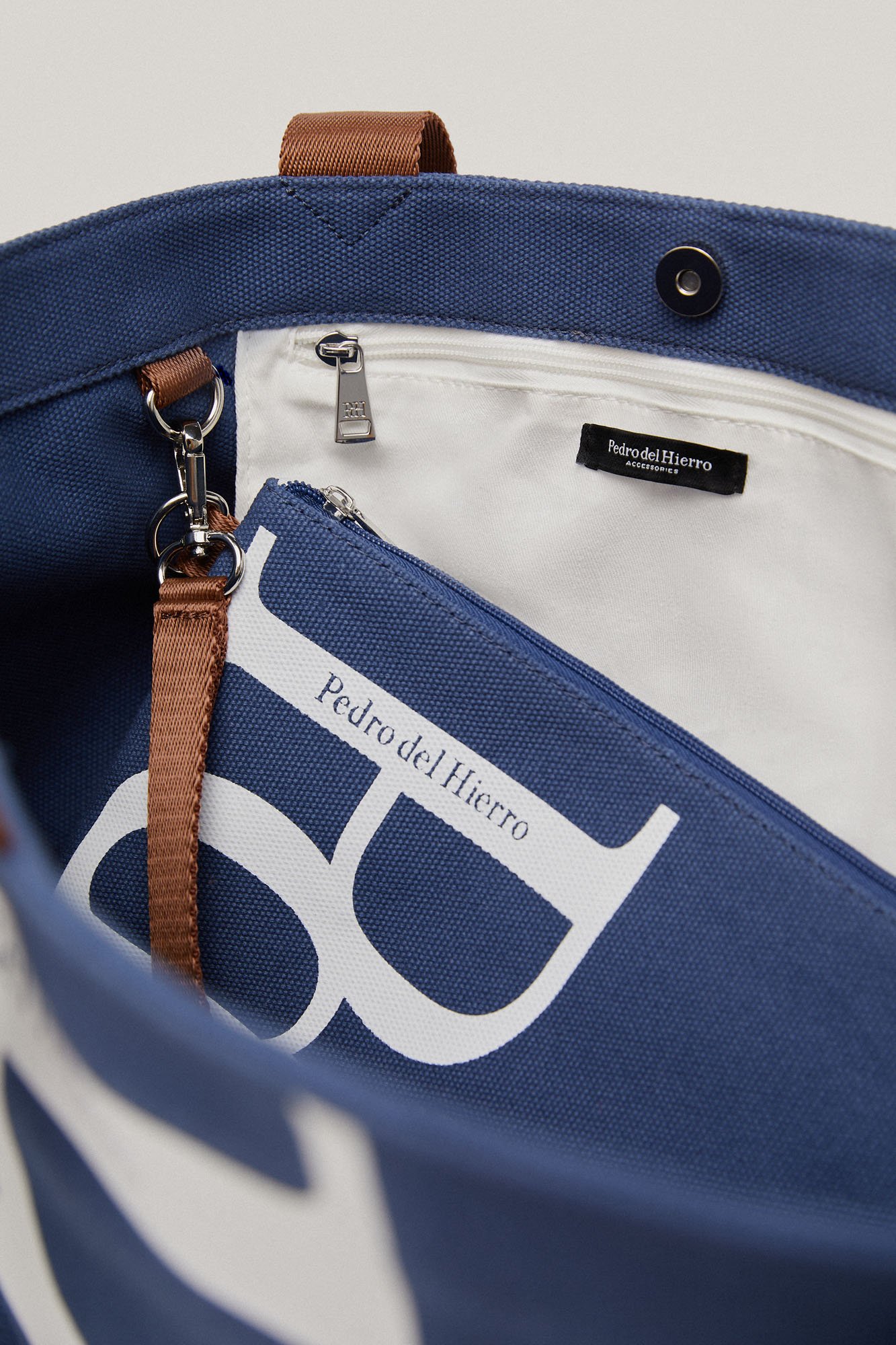 Cinco Bolsos Cortefiel Bolsos Pedro Del Hierro Pdh Pedro Del Hierro  Carteras Hombre Bolsa Tela Playa Bolsas Y