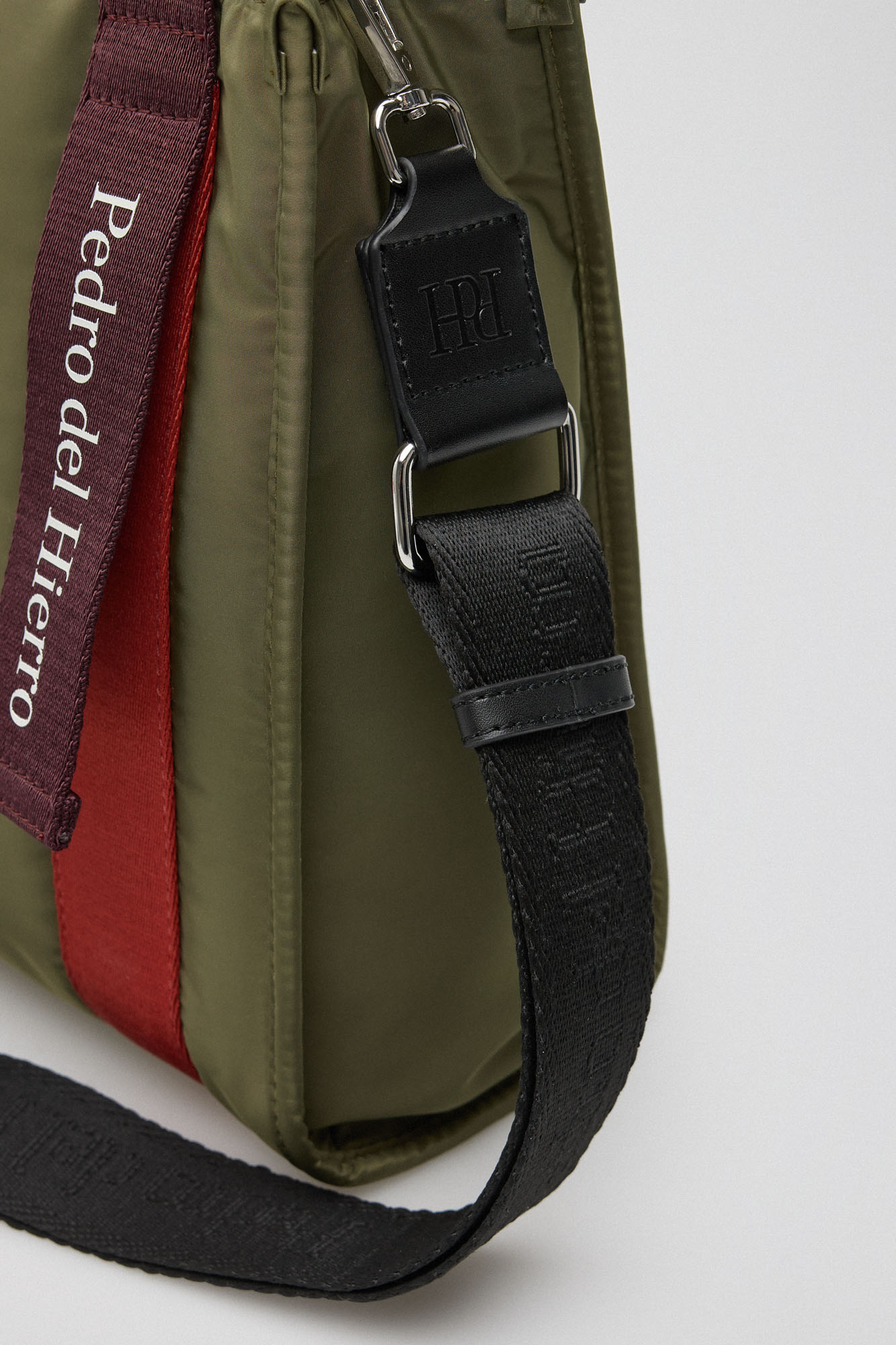 Bandolera Bolsos De Fiesta Pedro Del Hierro Fifty Factory Capazo Cortefiel  Bolso Tote Bolsos Pedro Del Hierro